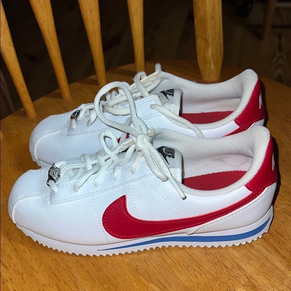 Nike Kids White and Red Cortez Sneakers Youth 4Y NO BOX but NEW